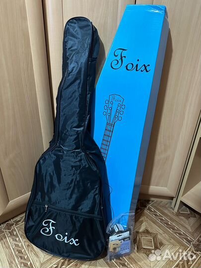 Новая акустическая гитара + комплект