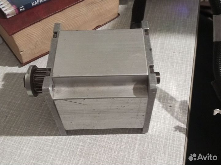 Бесколлекторный двигатель