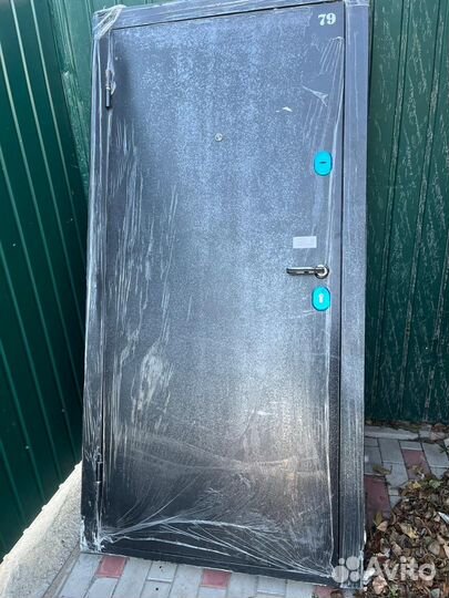 Металлическая входная дверь