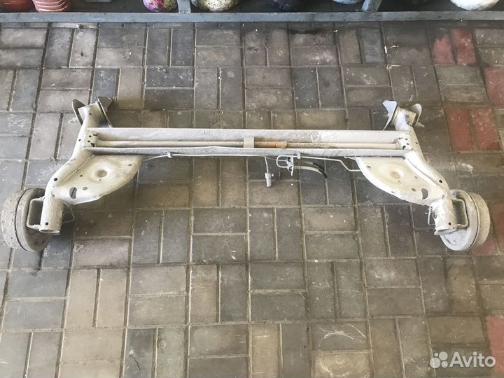 Балка задняя Renault Logan