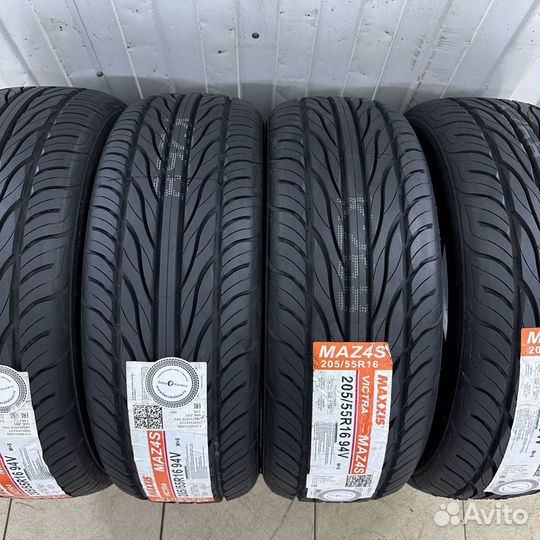 Maxxis MA-Z4S Victra 235/55 R18