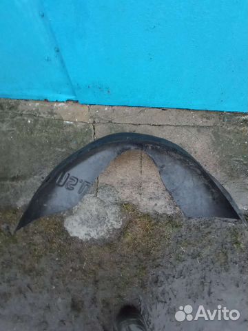 Audi 80 B2 задний левый подкрылок