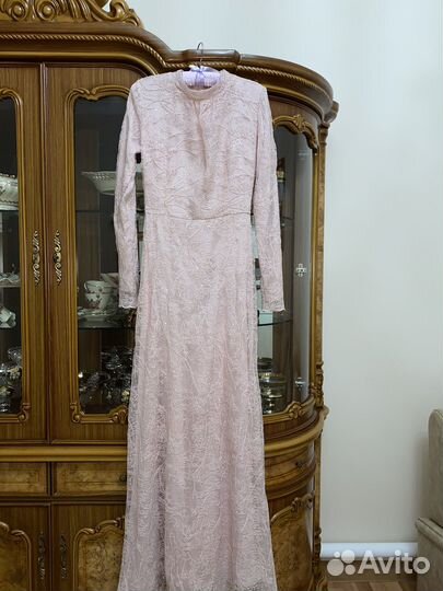 Вечернее платье