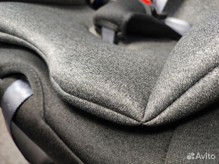 Автокресло Legacy YC06 Поворотное