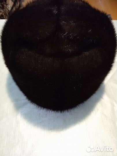 Женская шапка