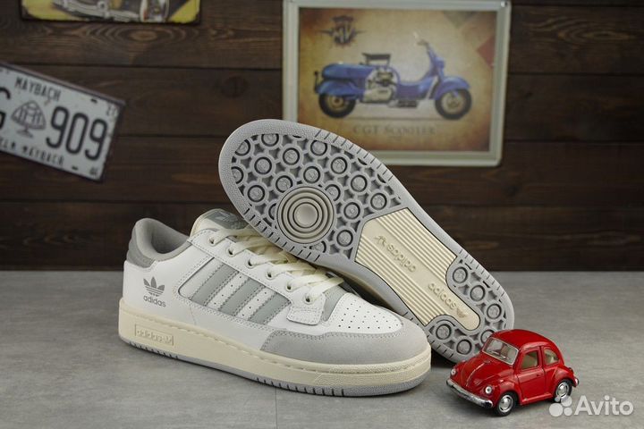 Кроссовки adidas forum low