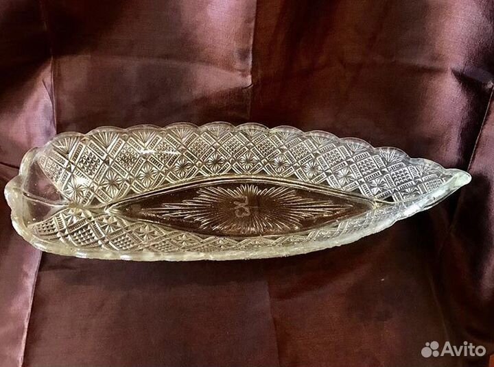 Блюдо.Селедочница.гхз.Старинное стекло