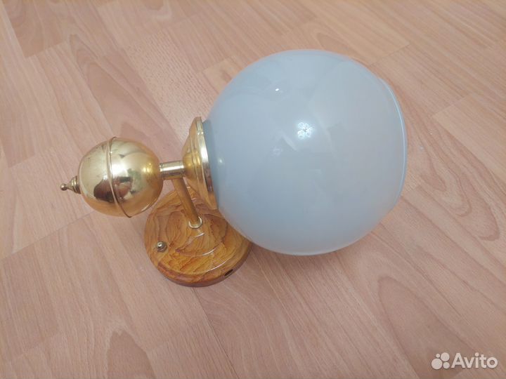 Светильник настенный