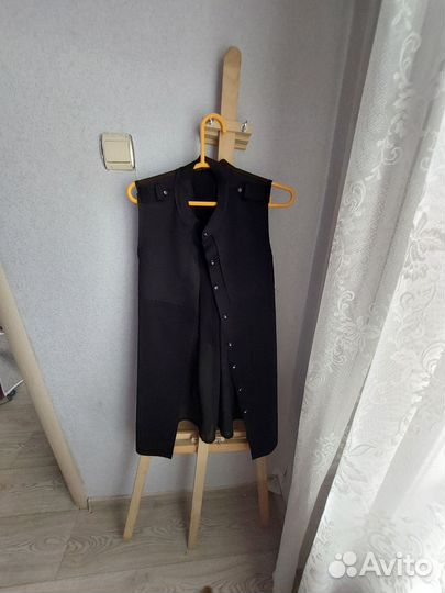 Безрукавка женская длинная