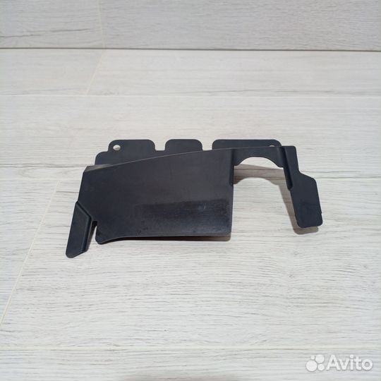 Воздуховод радиатора верхний Ford focus 2