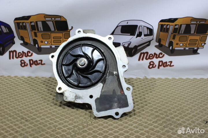 Помпа Mercedes Sprinter OM 651