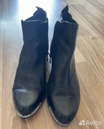 Ботинки женские 36 размер