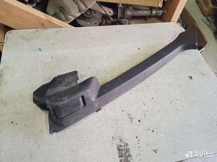 Накладка сидения задн. лев. toyota camry xv 40