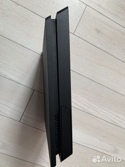 Sony playstation 4 slim 500gb 2 джойстика