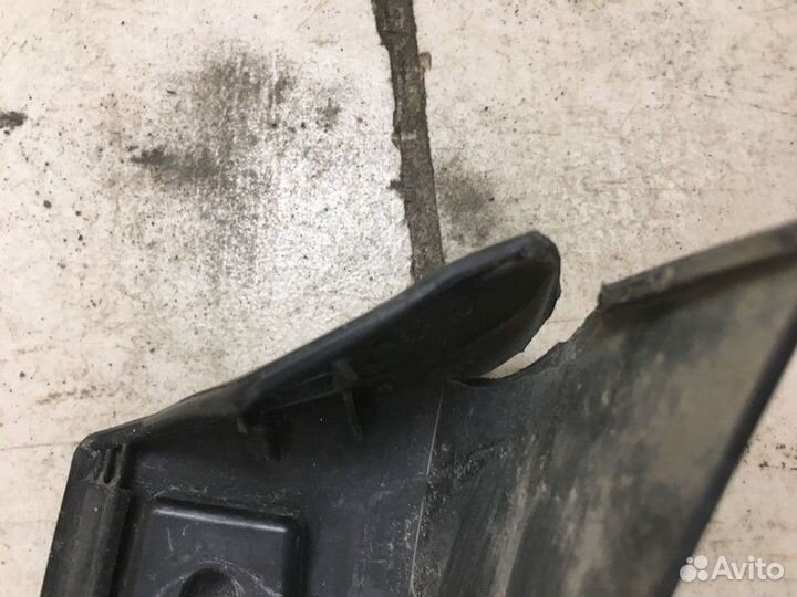 Накладка на крыло задняя левая Lexus RX