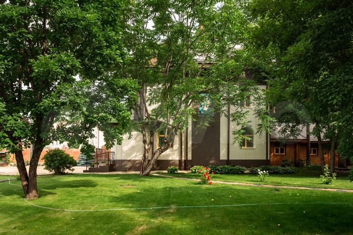 Коттедж 237,9 м² на участке 26,5 сот.