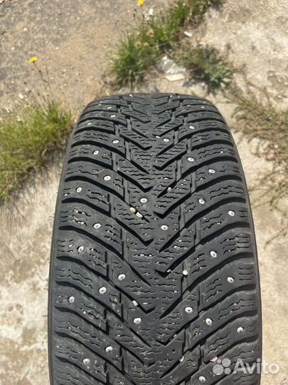 Nokian Tyres Hakkapeliitta 8 215/55 R17