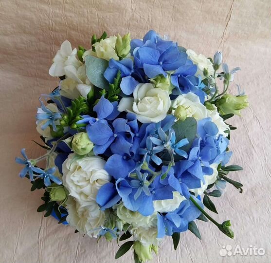 Букеты в коробках, сумочках, корзинках