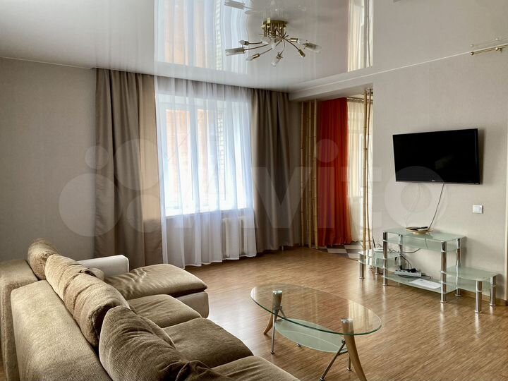 2-к. квартира, 70 м², 8/10 эт.