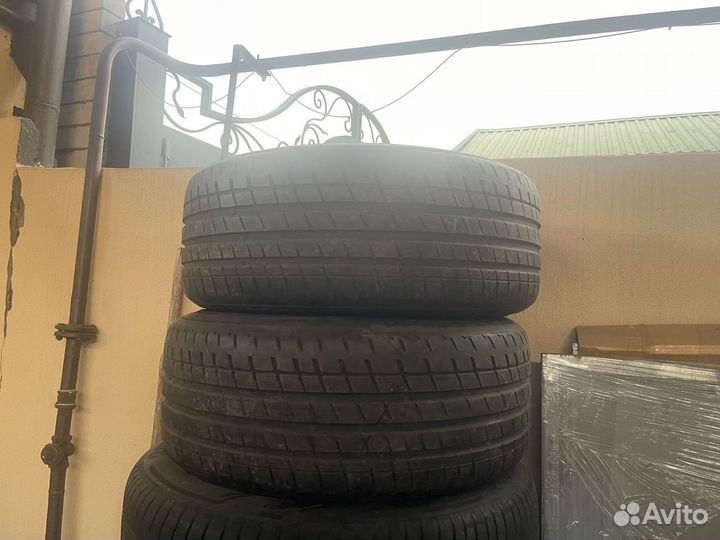 Bridgestone Potenza S007 255/40 R20 и 295/35 R20 105Y