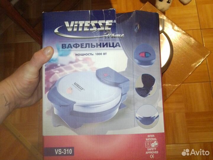 Электрическая вафельница