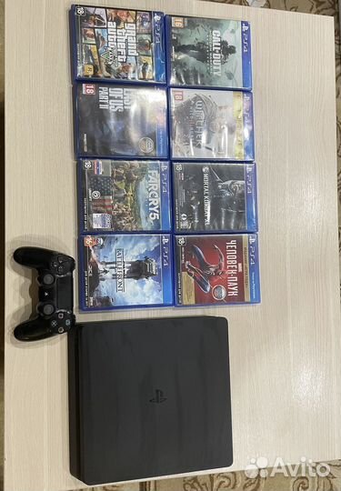 Sony PS4 slim
