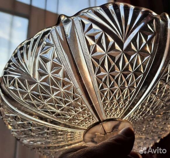 Вазы на ножке конфетницы фруктовницы