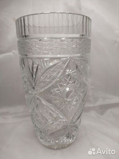 Хрустальная посуда, вазы для цветов