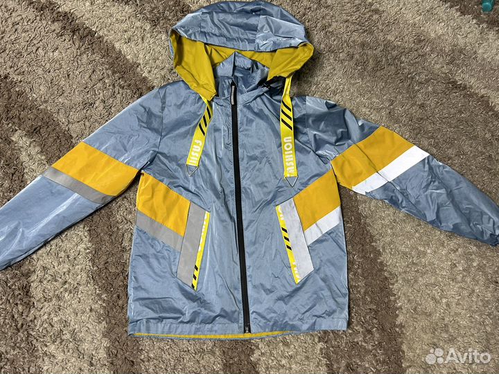 Ветровка для девочки