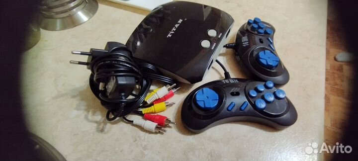 Игровая приставка титан