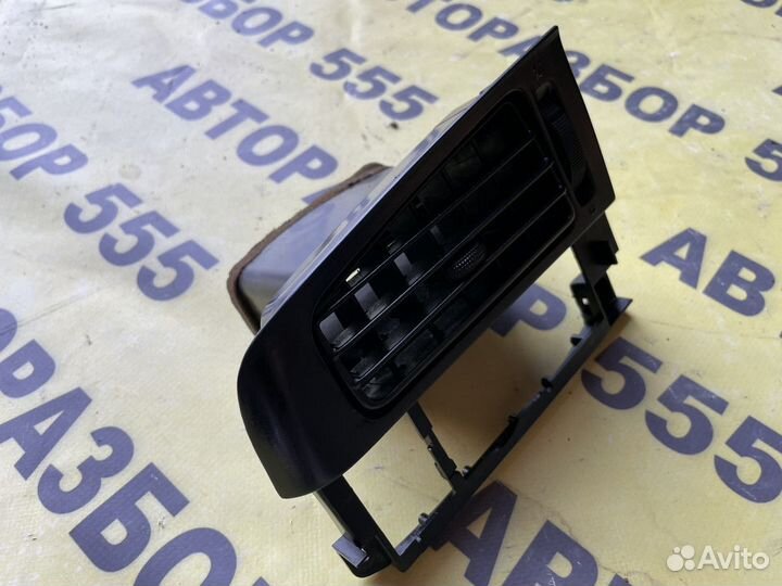 Дефлектор воздушный VW Vento