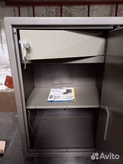 Сейф для денег с кодовым замком