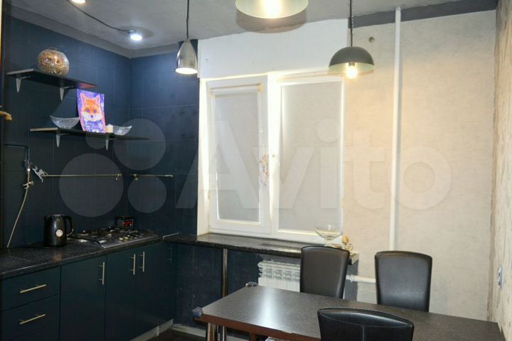 2-к. квартира, 57 м², 8/10 эт.