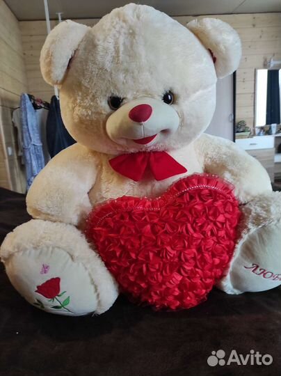 Плюшевый медведь
