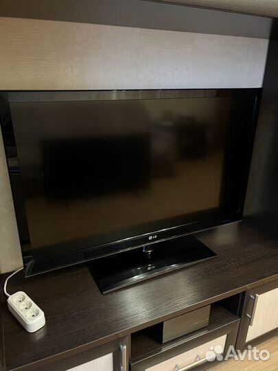 Телевизор 42 дюйма LG