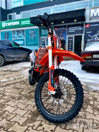 Мотоцикл Regulmoto Crosstrec 300