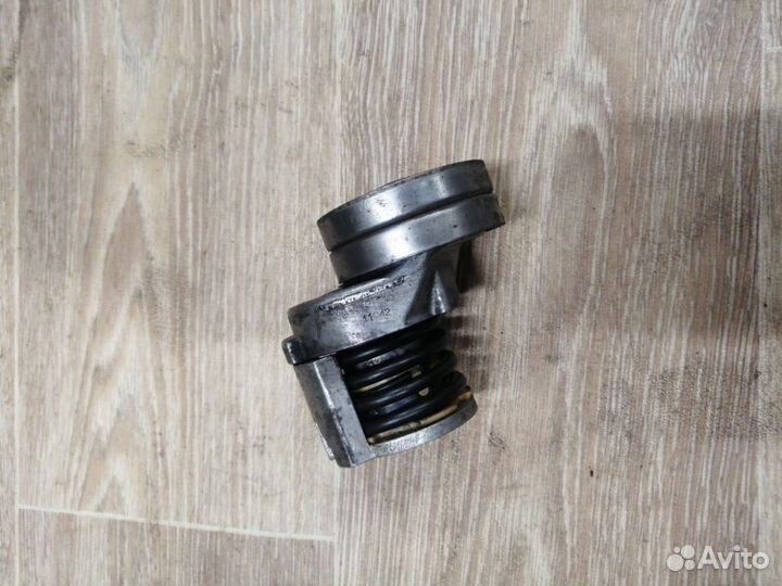 Ролик-натяжитель Volkswagen Jetta