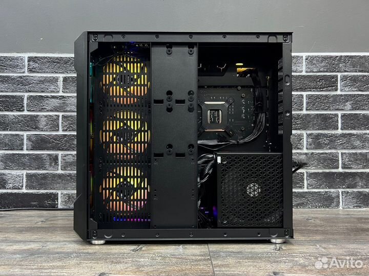 Игровой компьютер с монитором 142 Гц