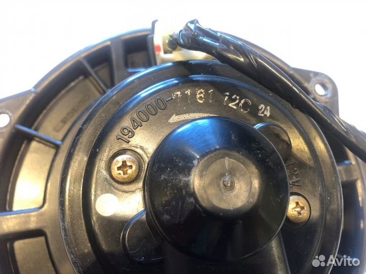 Моторчик печки Mitsubishi Montero Sport 6G74 2002