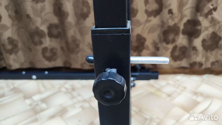 Стойки для штанги со страховочными упорами