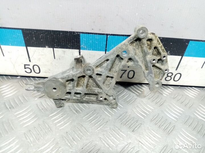 Б/У Кронштейн тнвд#001