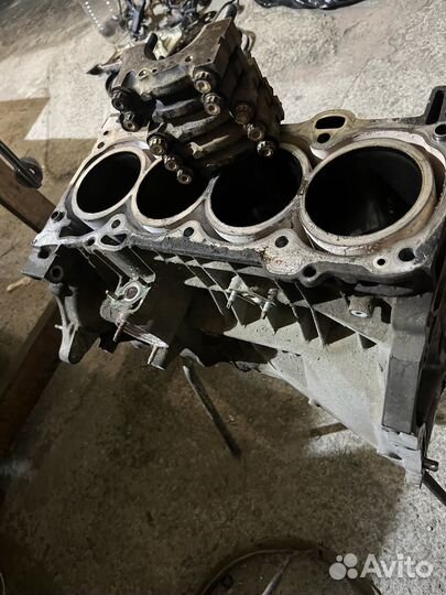 Блок цилиндров camry2AZ-fe