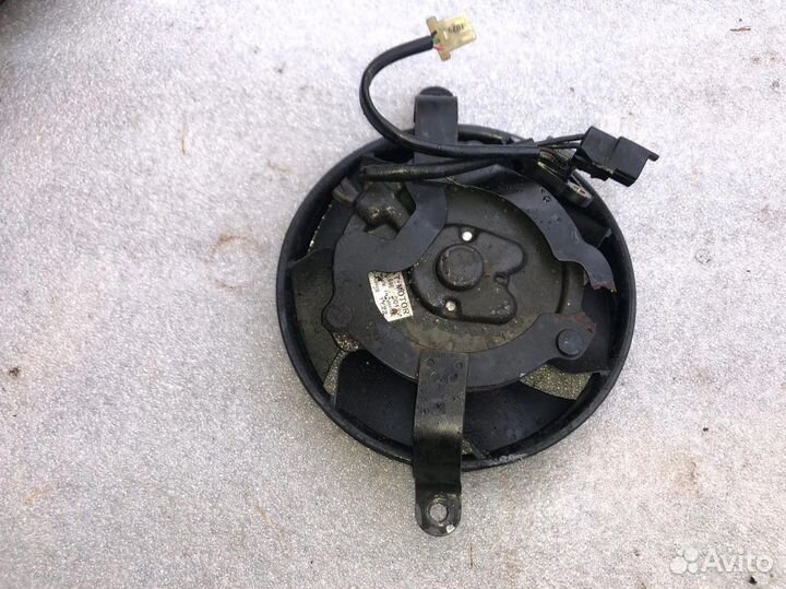 Honda CBR954RR Fireblade вентилятор