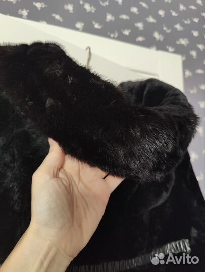 Шуба мутоновая 44 46 с капюшоном