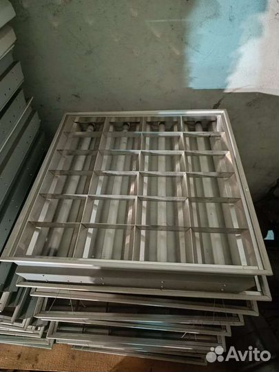 Светильник потолочный