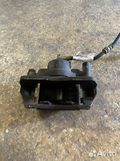 Суппорт тормозной Б/У gazr3398Z