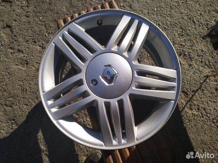 Диски на renault литые R16 (новые)