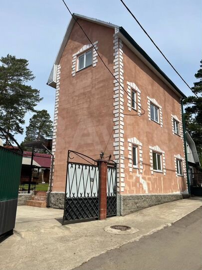 Дом 123 м² на участке 4 сот.