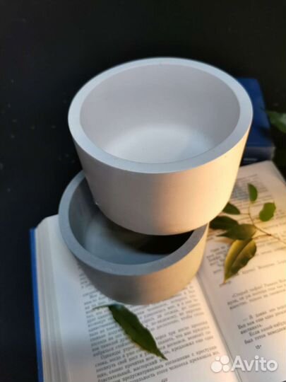 Кашпо для декора и растений