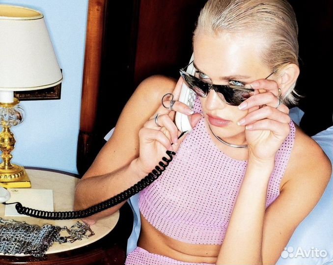 Администратор салона красоты, бровист